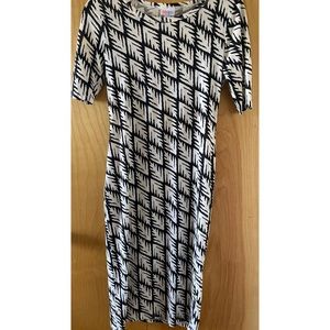 Black & White LulaRoe Julia.  Size XS
